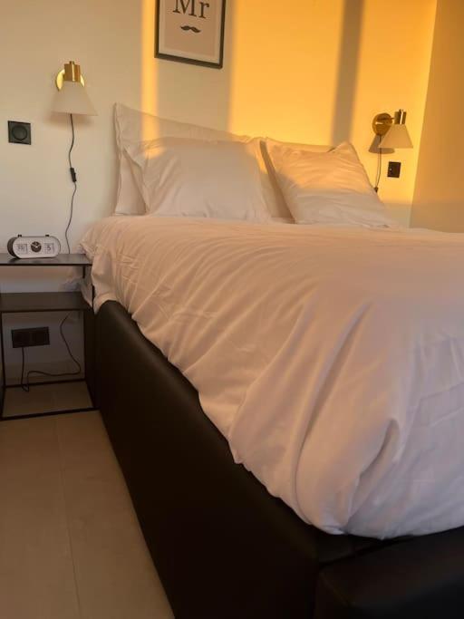 Suite « Body Love » - Jacuzzi Privatif Créteil Buitenkant foto